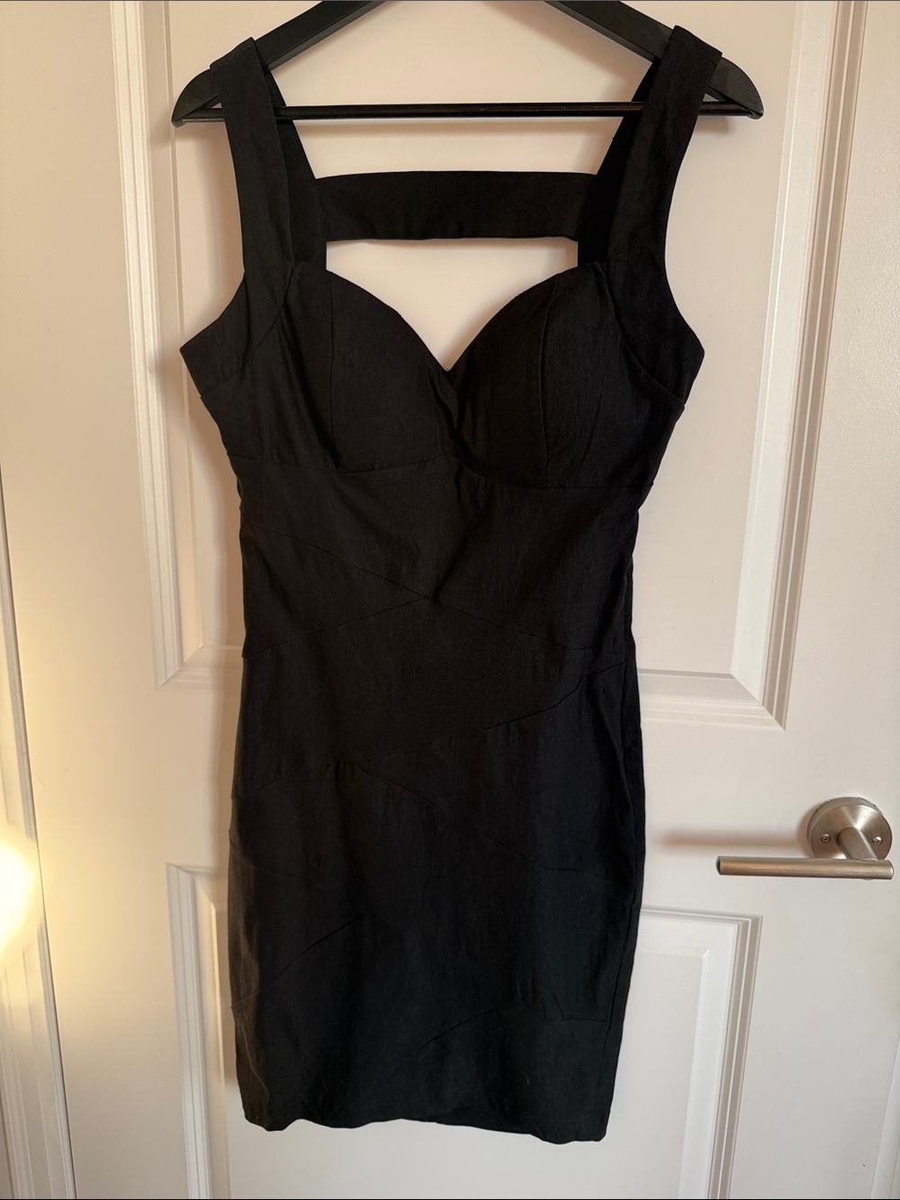 Le Chateau Classic Black Sleeveless Bodycon Dress